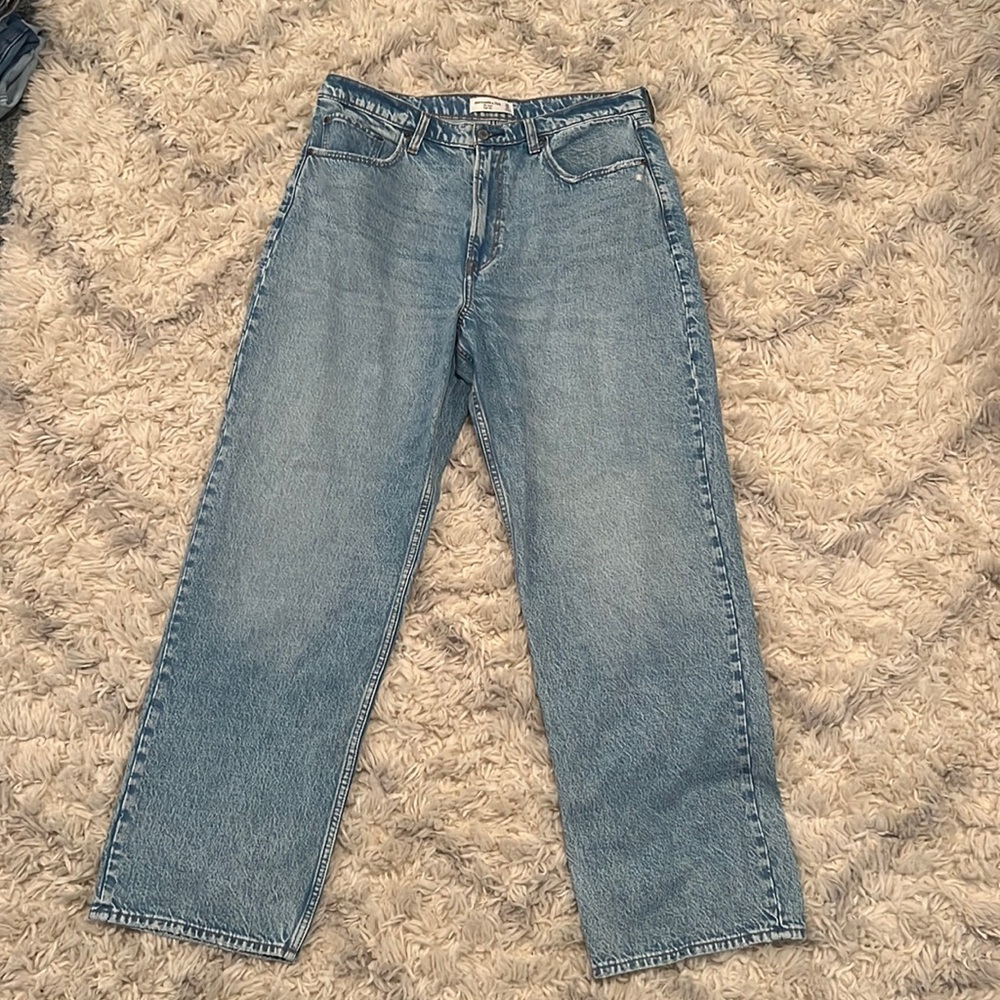 NWT Abercrombie Loose High Rise Jeans